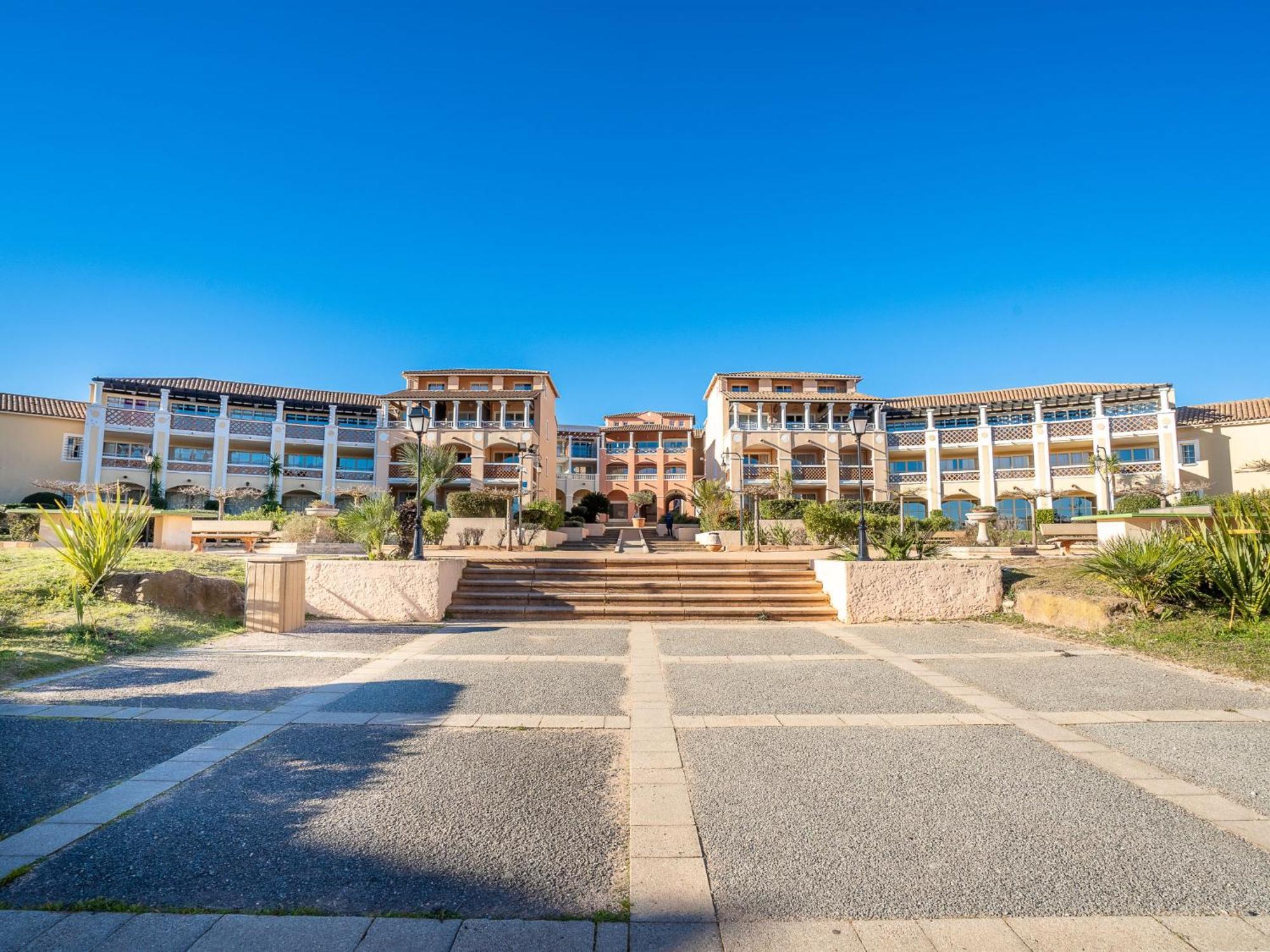 Apartment Village Cap Esterel - Le Village-81 By Interhome Saint-Raphaël Exterior foto